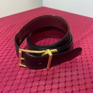 Classic Black Leather men's size 32/80  Belt with Gold Buckle H53